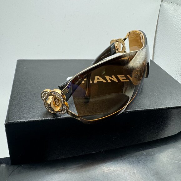 Chanel Sunglasses main image 9
